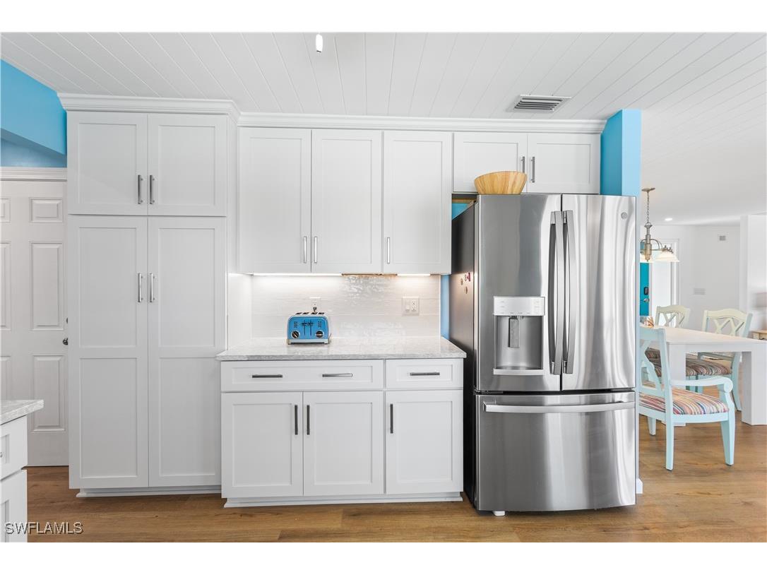 566 Boulder Drive Sanibel FL 33957 225061305 image12