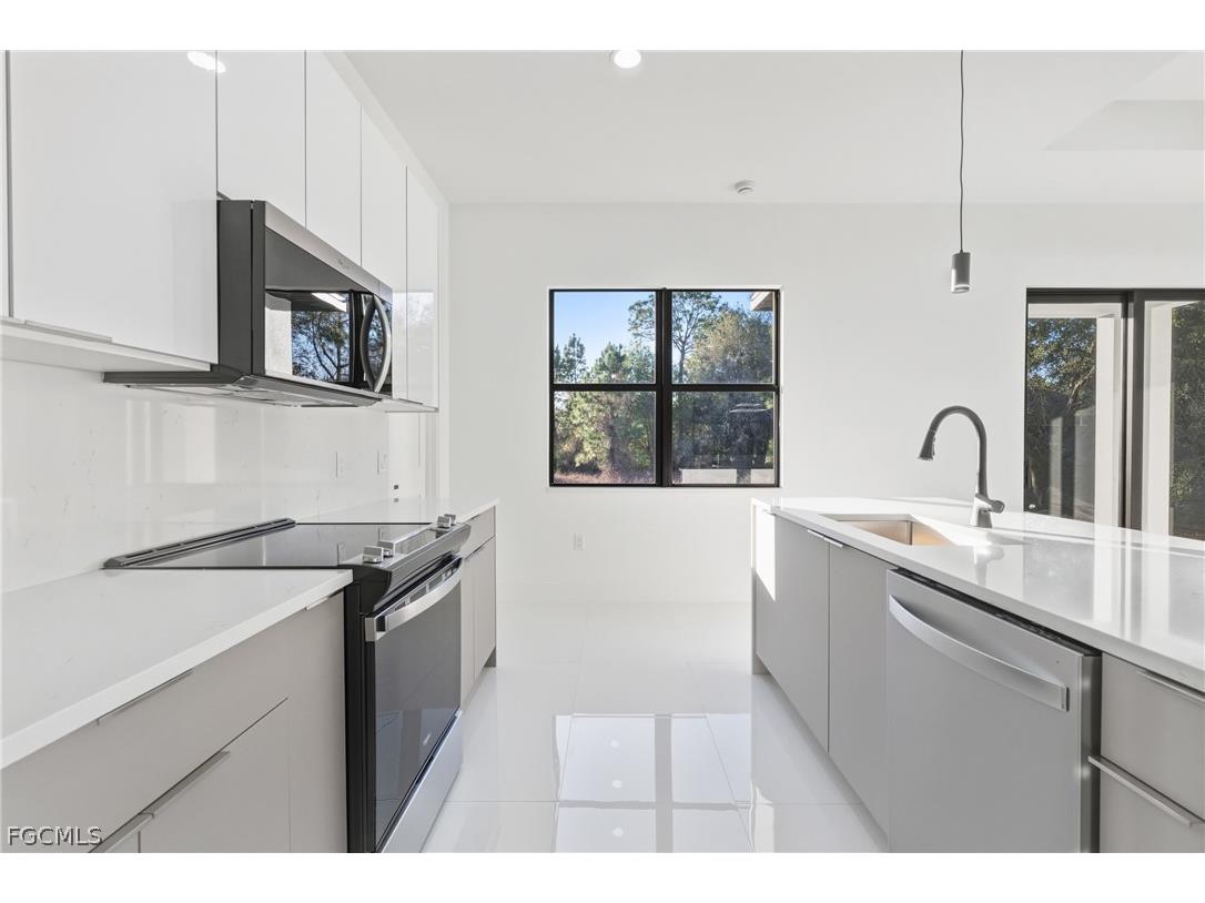 566 Eisenhower Boulevard Lehigh Acres FL 33974 2026009550 image14