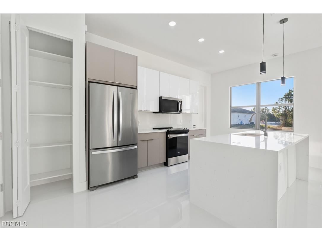 566 Eisenhower Boulevard Lehigh Acres FL 33974 2026009550 image15