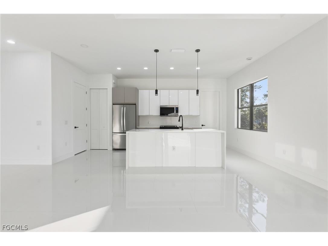 566 Eisenhower Boulevard Lehigh Acres FL 33974 2026009550 image9