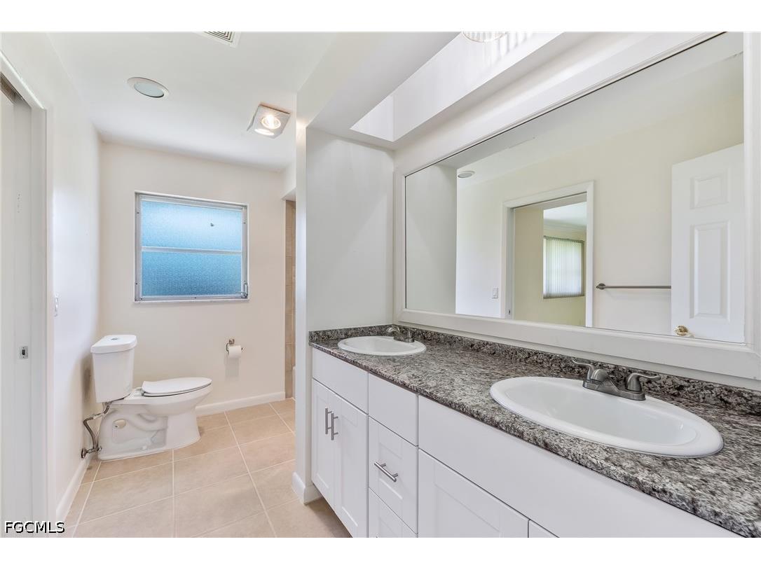 5661 Eichen Circle E Fort Myers FL 33919 2026022655 image21