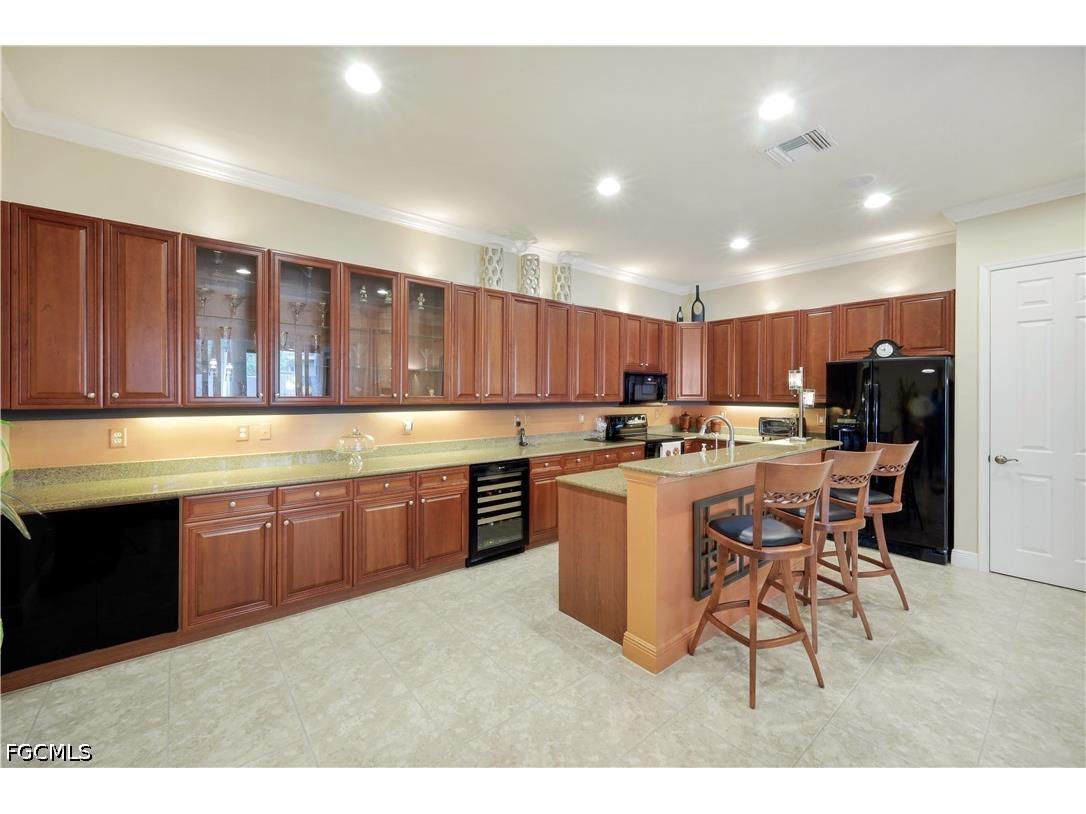 5661 Kensington Loop Fort Myers FL 33912 2026025481 image3