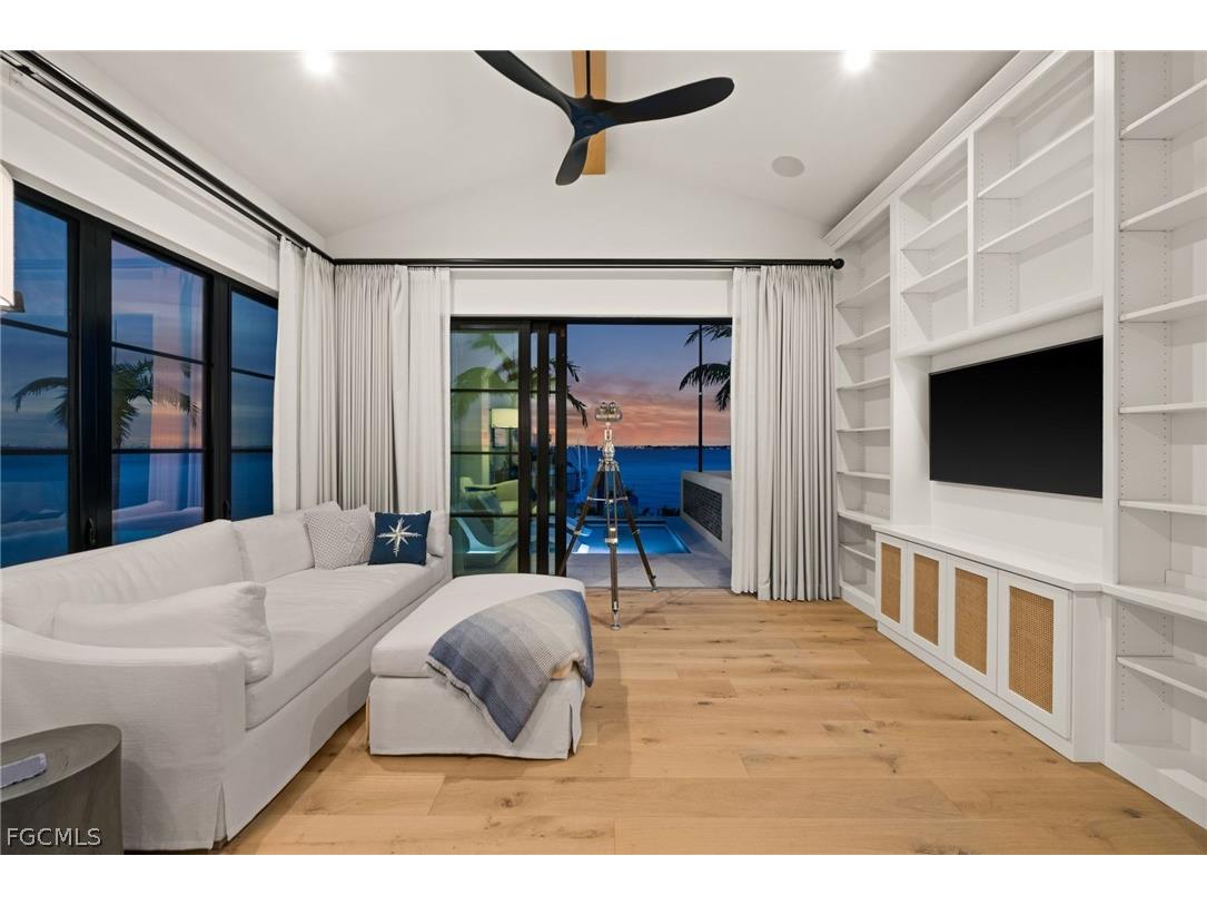 5661 Riverside Drive Cape Coral FL 33904 2026004751 image23