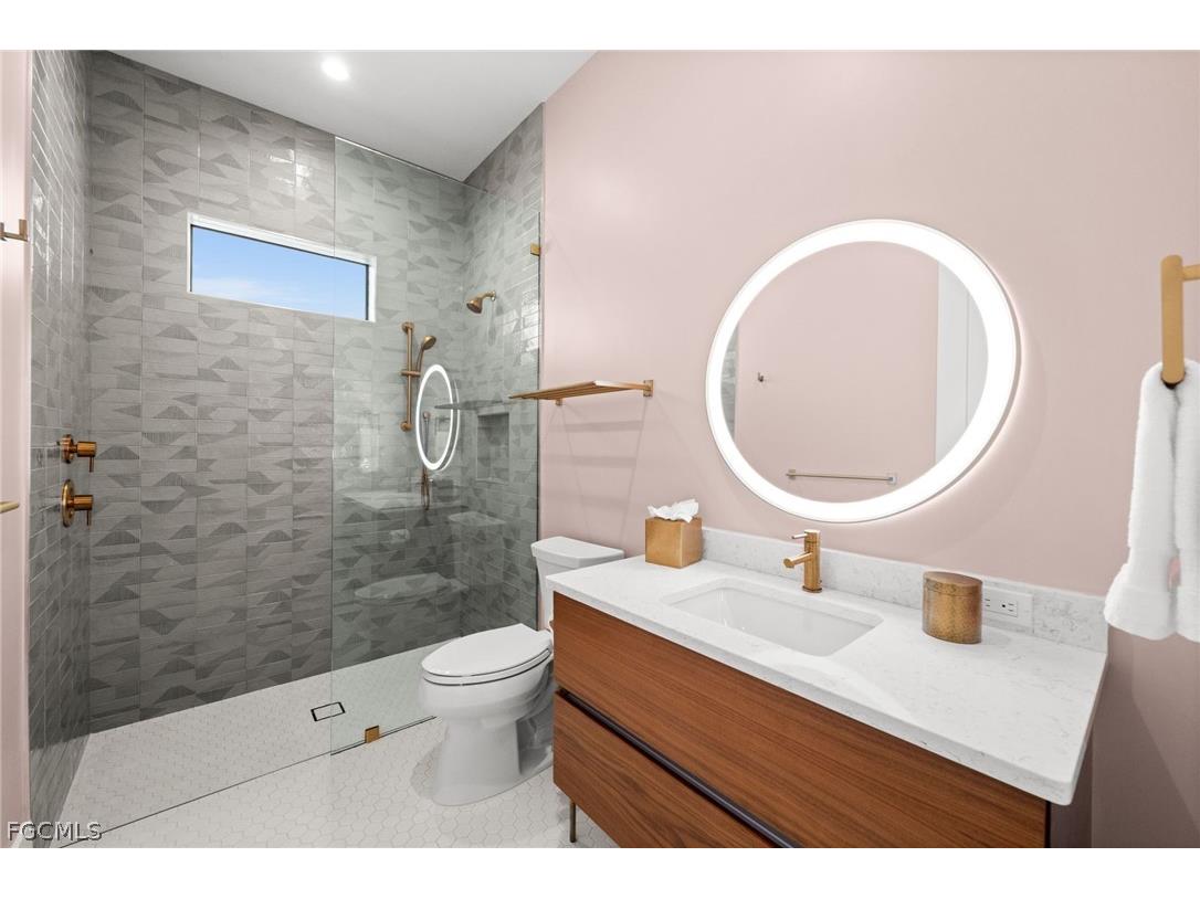 5661 Riverside Drive Cape Coral FL 33904 2026004751 image33