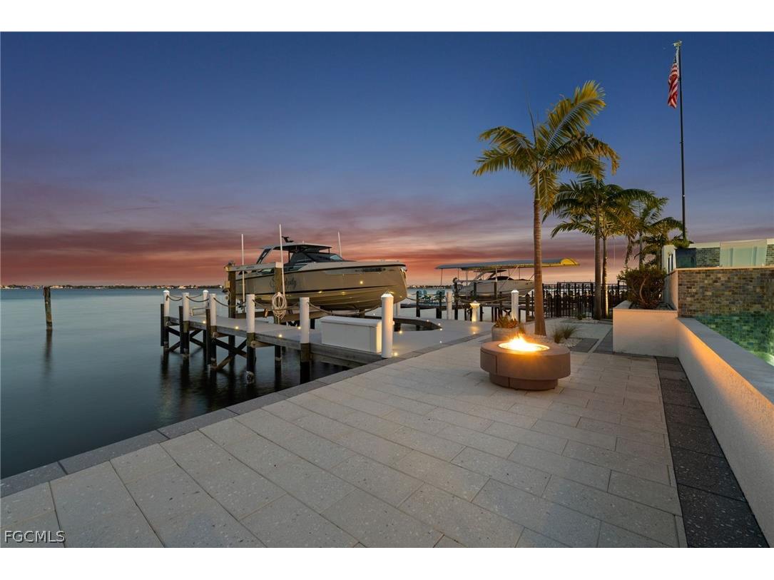 5661 Riverside Drive Cape Coral FL 33904 2026004751 image6