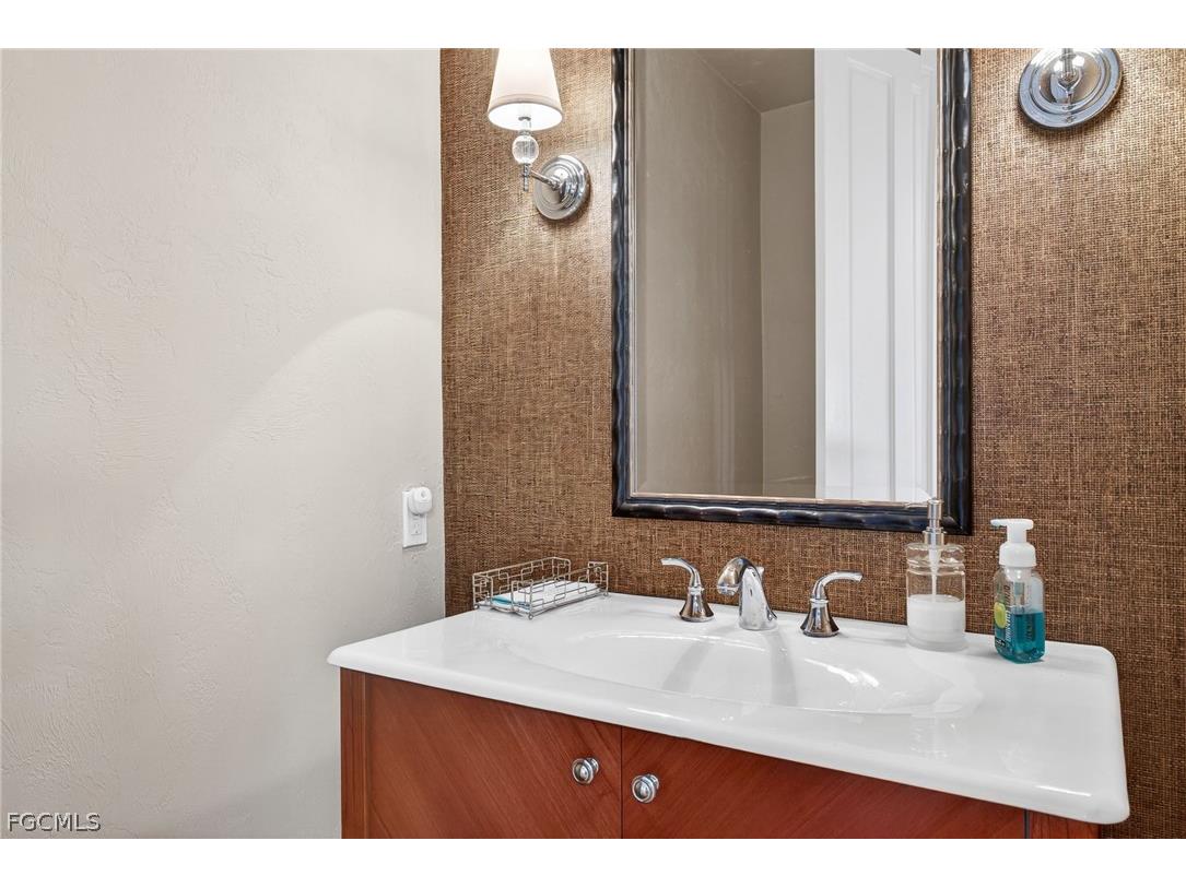 5663 Baltusrol Court #3B Sanibel FL 33957 2026008348 image30