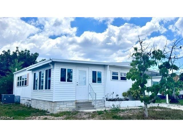 5664 Captain John Smith Loop North Fort Myers FL 33917 2026021992 image12