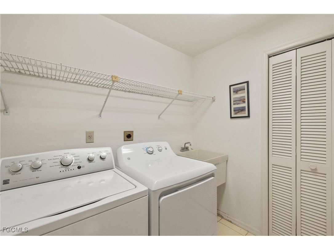 5665 Arvine Circle Fort Myers FL 33919 2026003338 image21