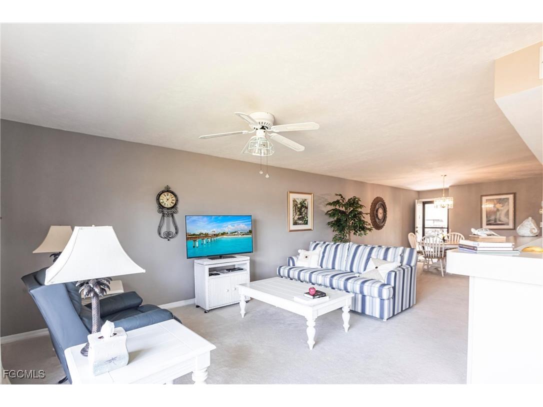 5665 Trailwinds Drive #615 Fort Myers FL 33907 2026003376 image4