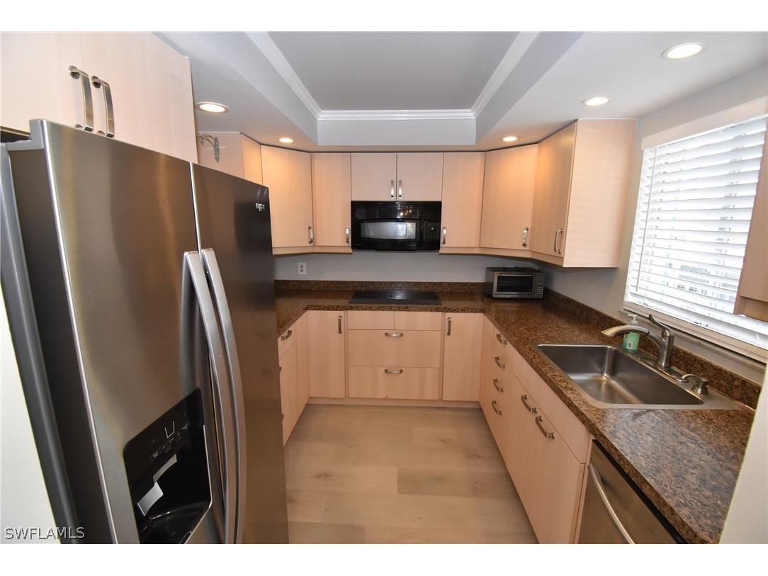 5667 Rattlesnake Hammock Road #B-205 Naples FL 34113 226005987 image2