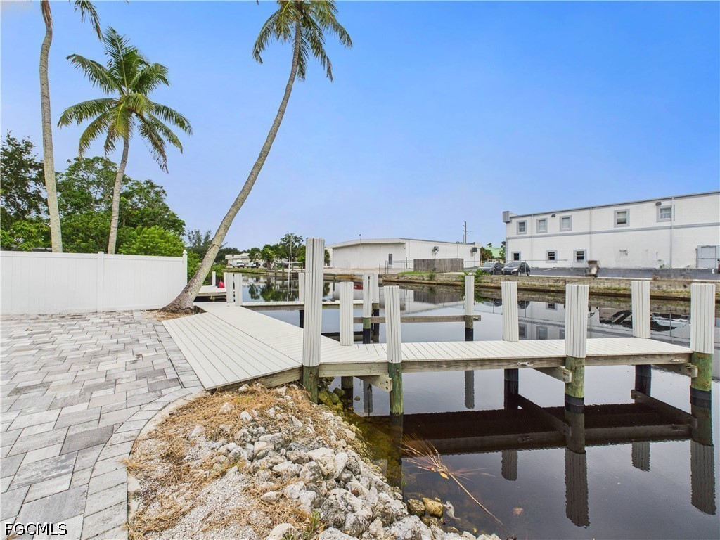 567 13th Street N Naples FL 34102 2026016862 image20