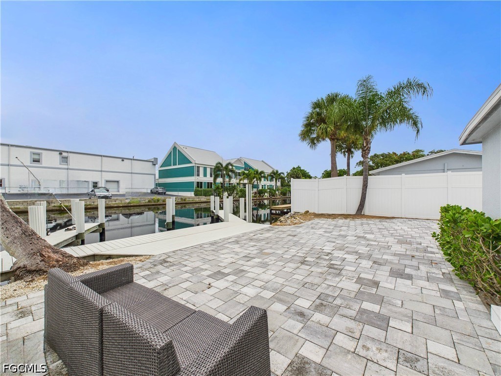 567 13th Street N Naples FL 34102 2026016862 image23