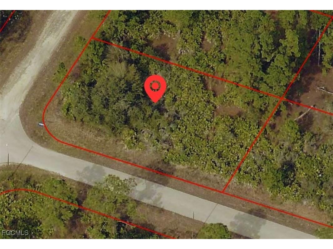 567 Barranger Avenue S Lehigh Acres FL 33974 2025023411 image2