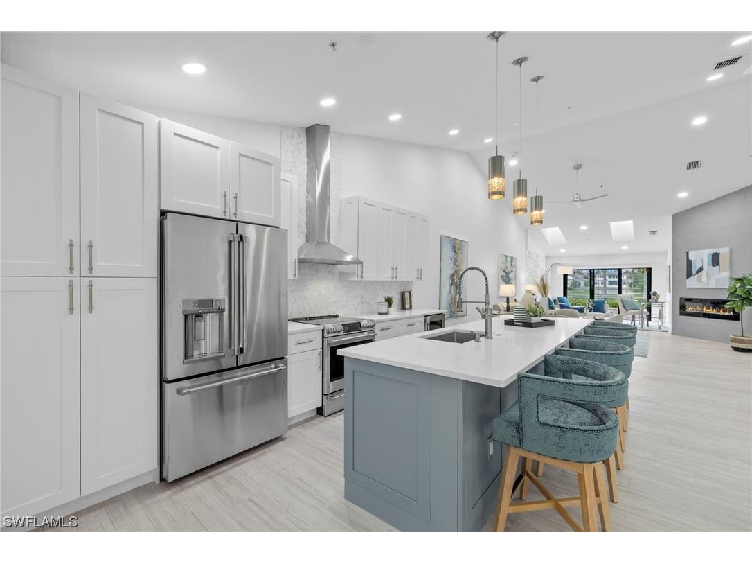 567 Park Shore Drive #G-4 Naples FL 34103 223073487 image1