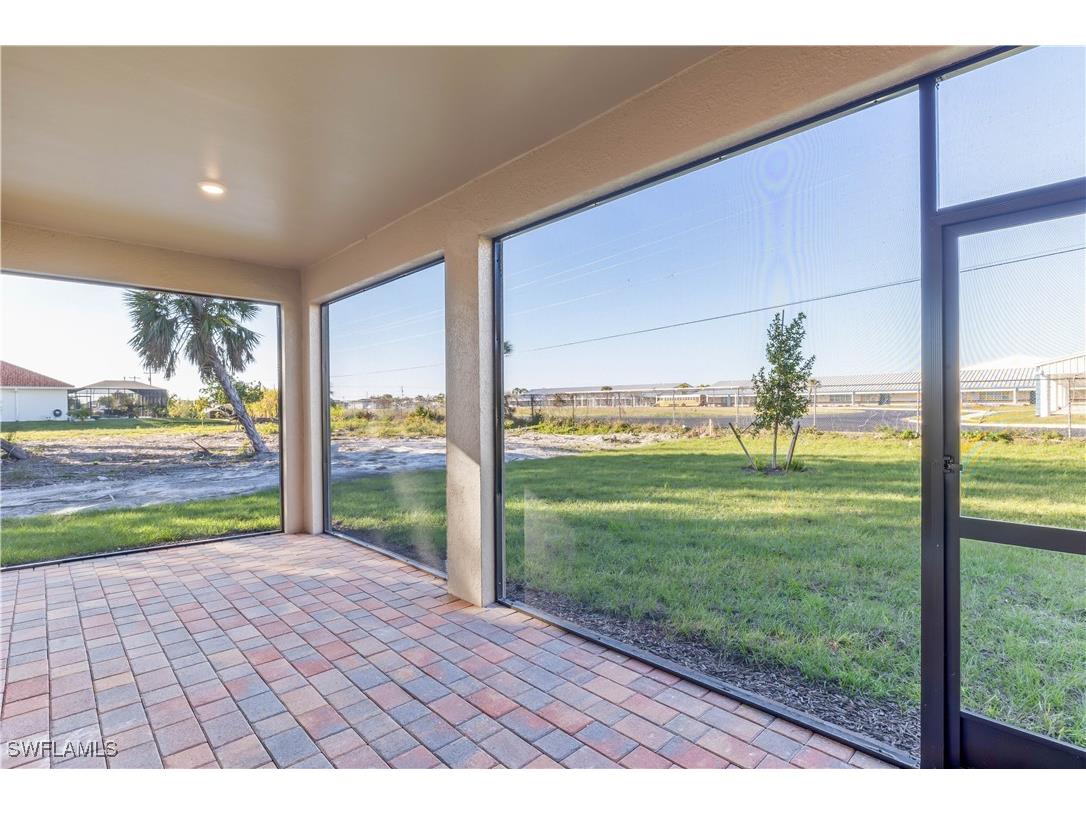 567 Spring Hill Lake Loop Cape Coral FL 33993 226004535 image13