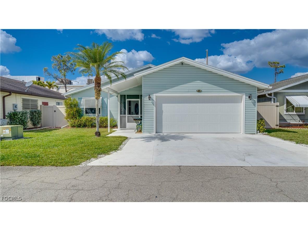 5671 Longleaf Drive North Fort Myers FL 33917 2026008226 image1