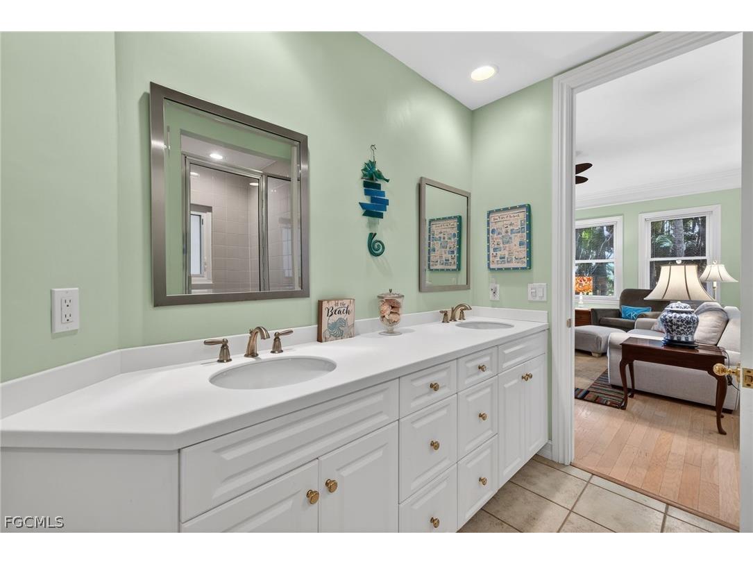 5675 Baltusrol Court #1B Sanibel FL 33957 2025023007 image25