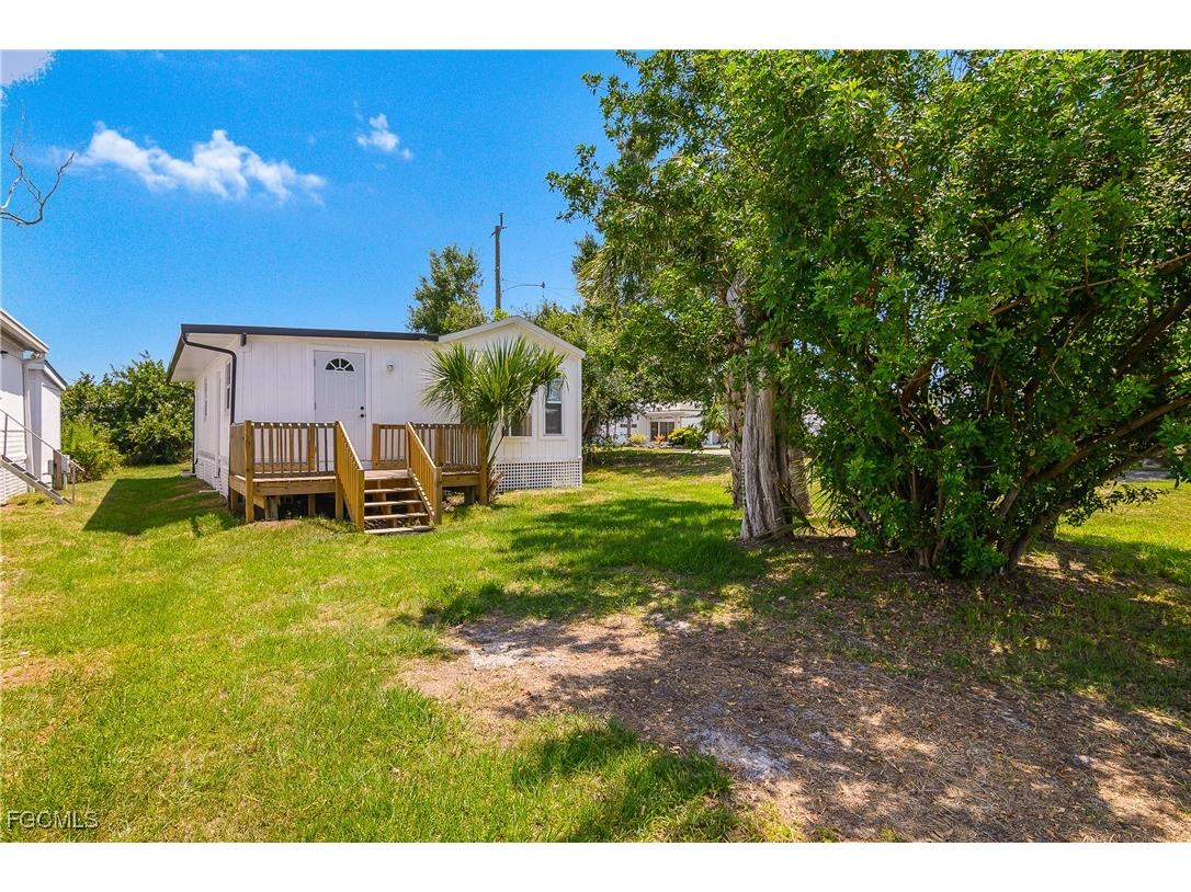 5675 Pine Island Road NW Bokeelia FL 33922 2025012011 image21