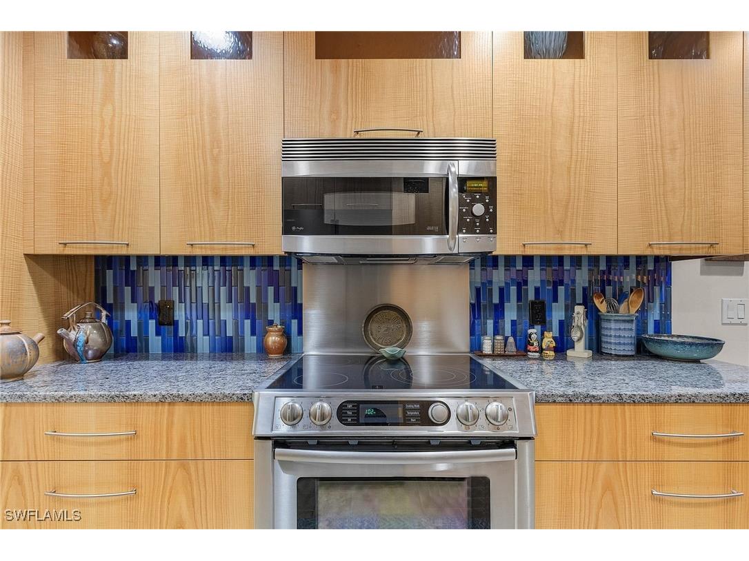 5677 Cove Circle Naples FL 34119 225072705 image11