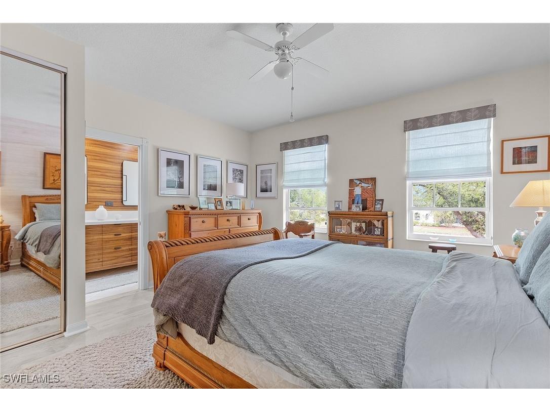 5677 Cove Circle Naples FL 34119 225072705 image18