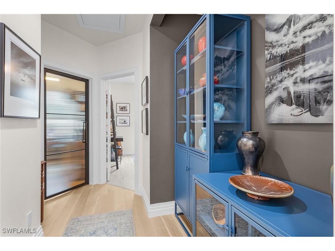 5677 Cove Circle Naples FL 34119 225072705 image21