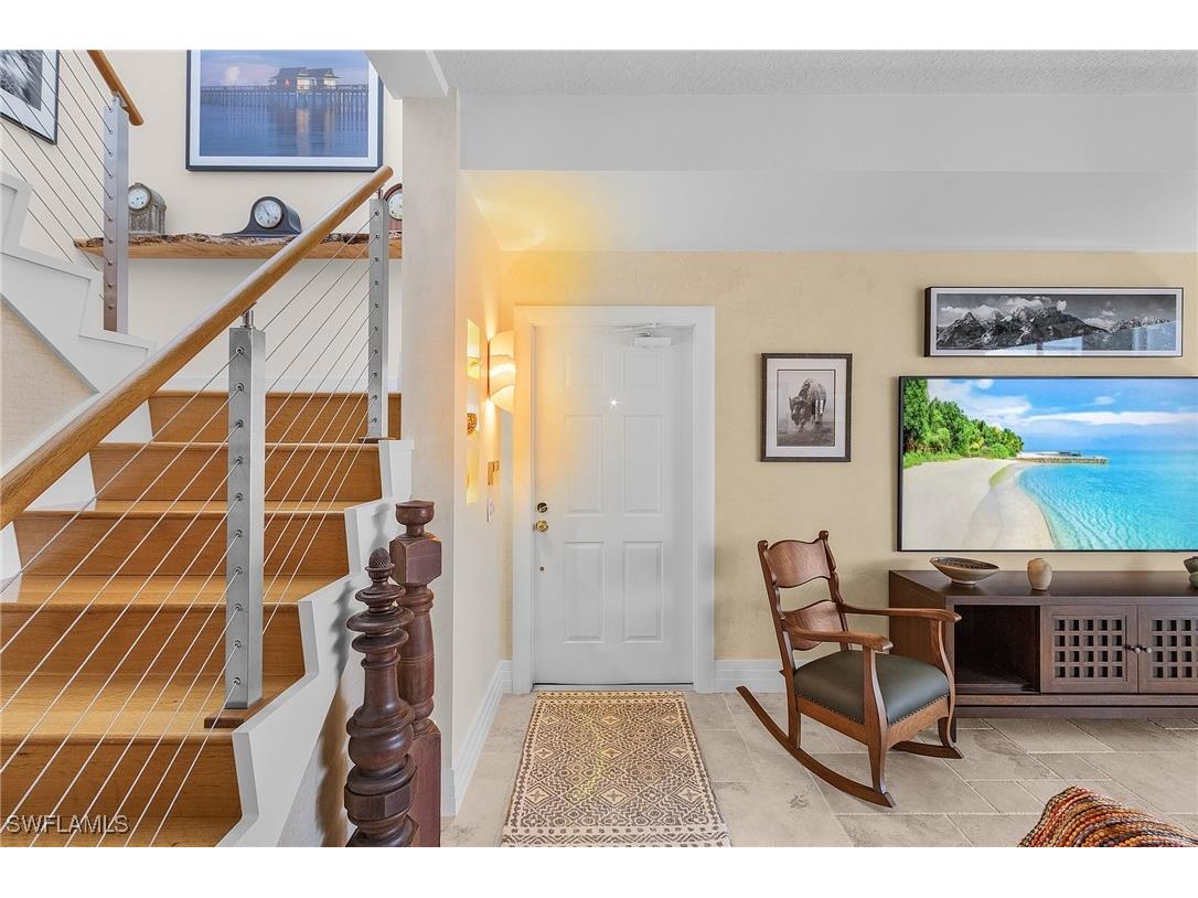 5677 Cove Circle Naples FL 34119 225072705 image4