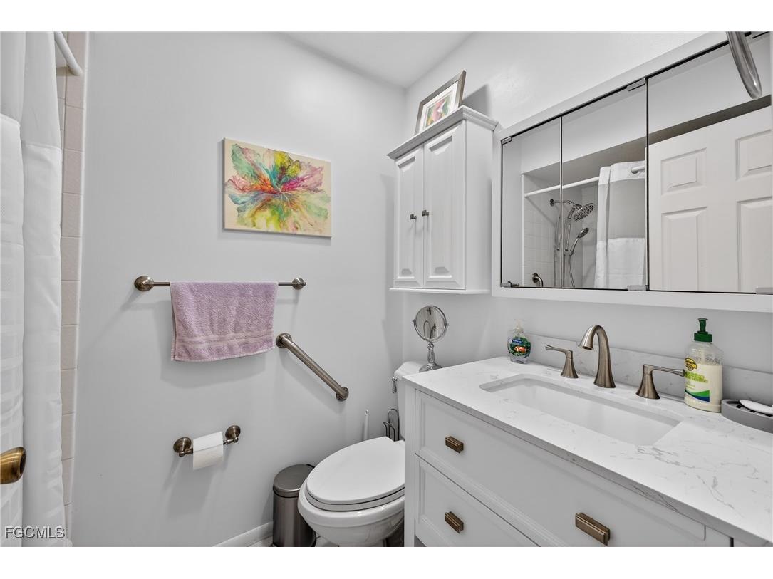 5679 Balkan Court Fort Myers FL 33919 2026000588 image24