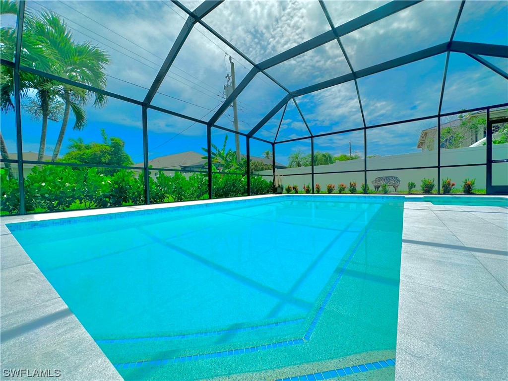 568 95th Avenue N Naples FL 34108 223059705 image1