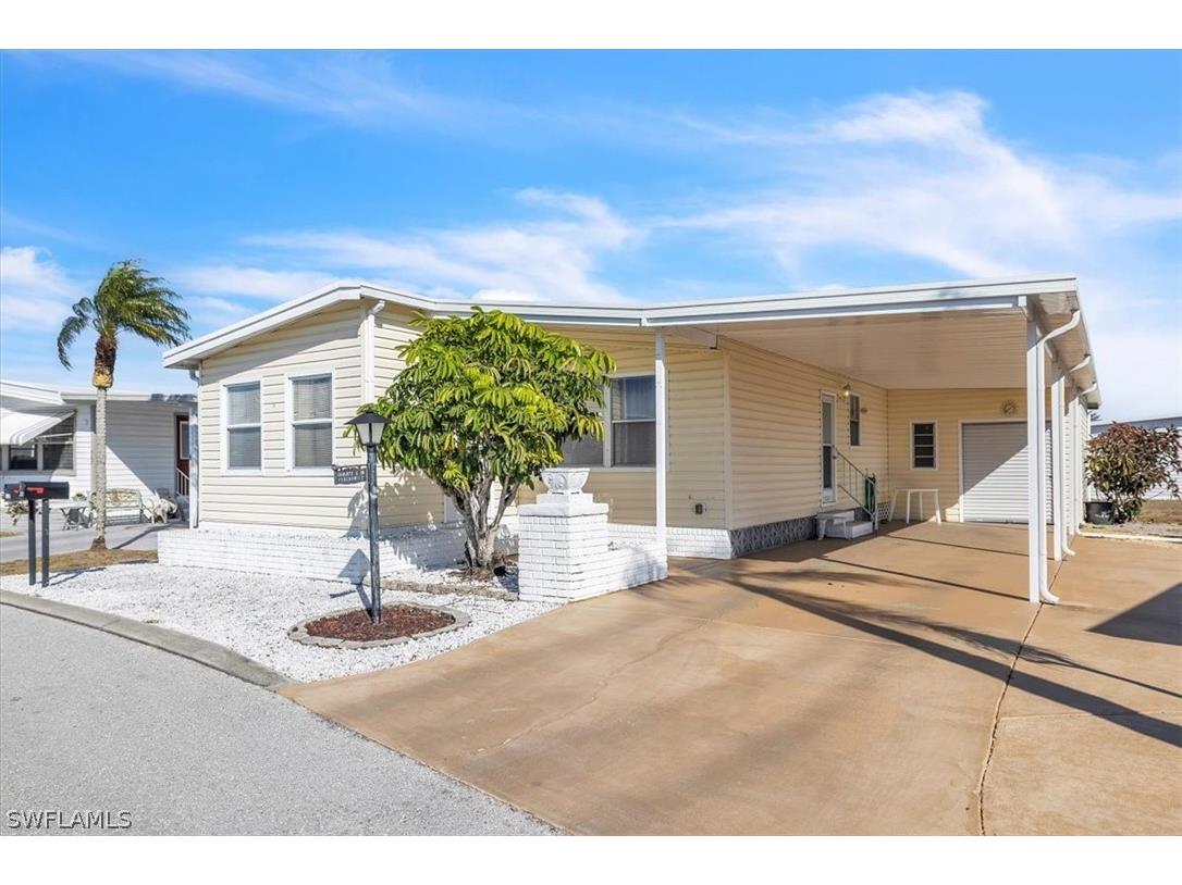 568 Hogan Drive North Fort Myers FL 33903 226006879 image1