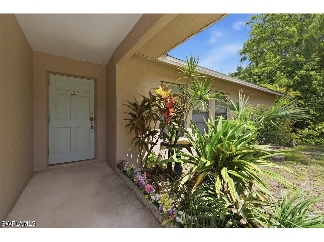 5681 Bur Oaks Lane Naples FL 34119 226014148 image10