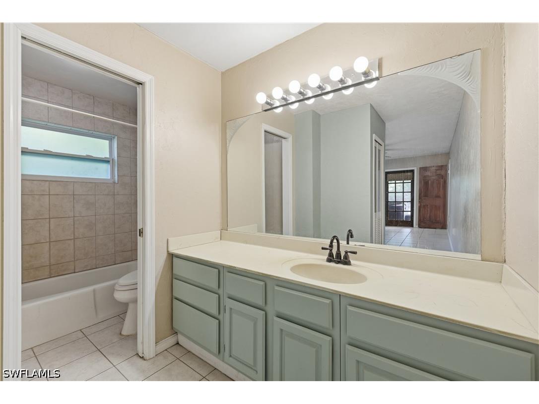 5681 Bur Oaks Lane Naples FL 34119 226014148 image16