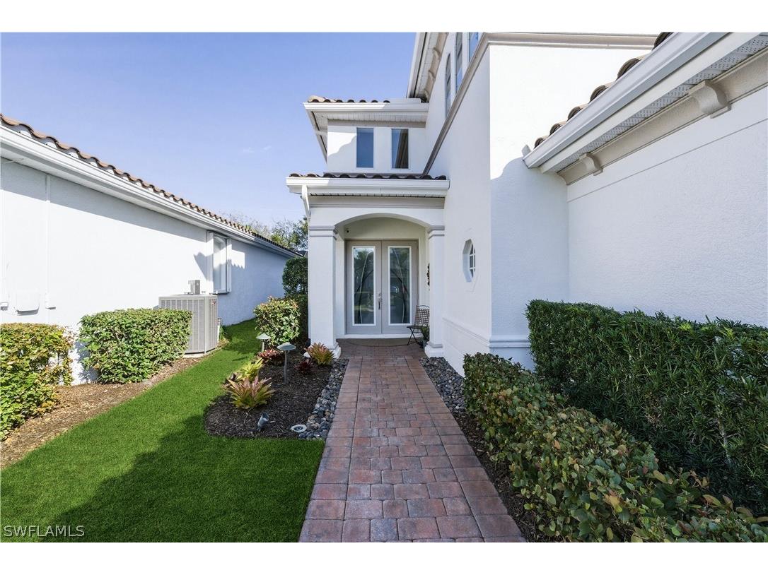 5686 Lago Villaggio Way Naples FL 34104 226007898 image3