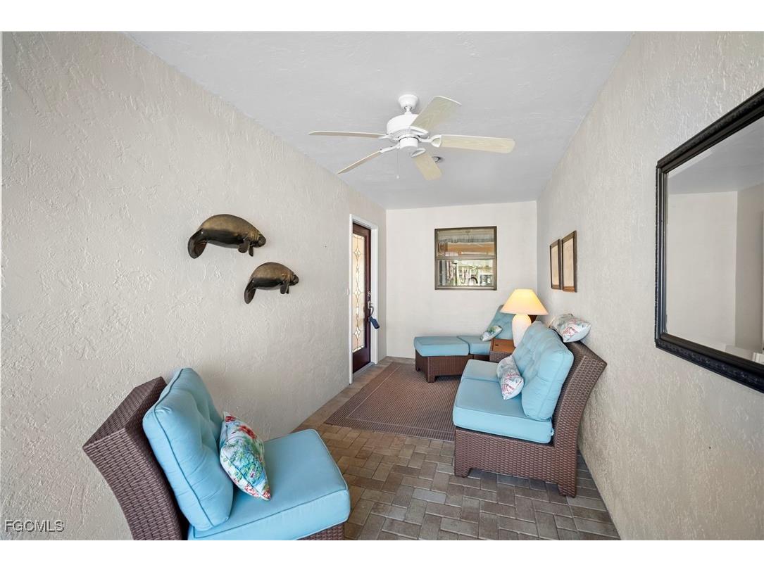 5688 Arvine Circle Fort Myers FL 33919 2025020741 image35