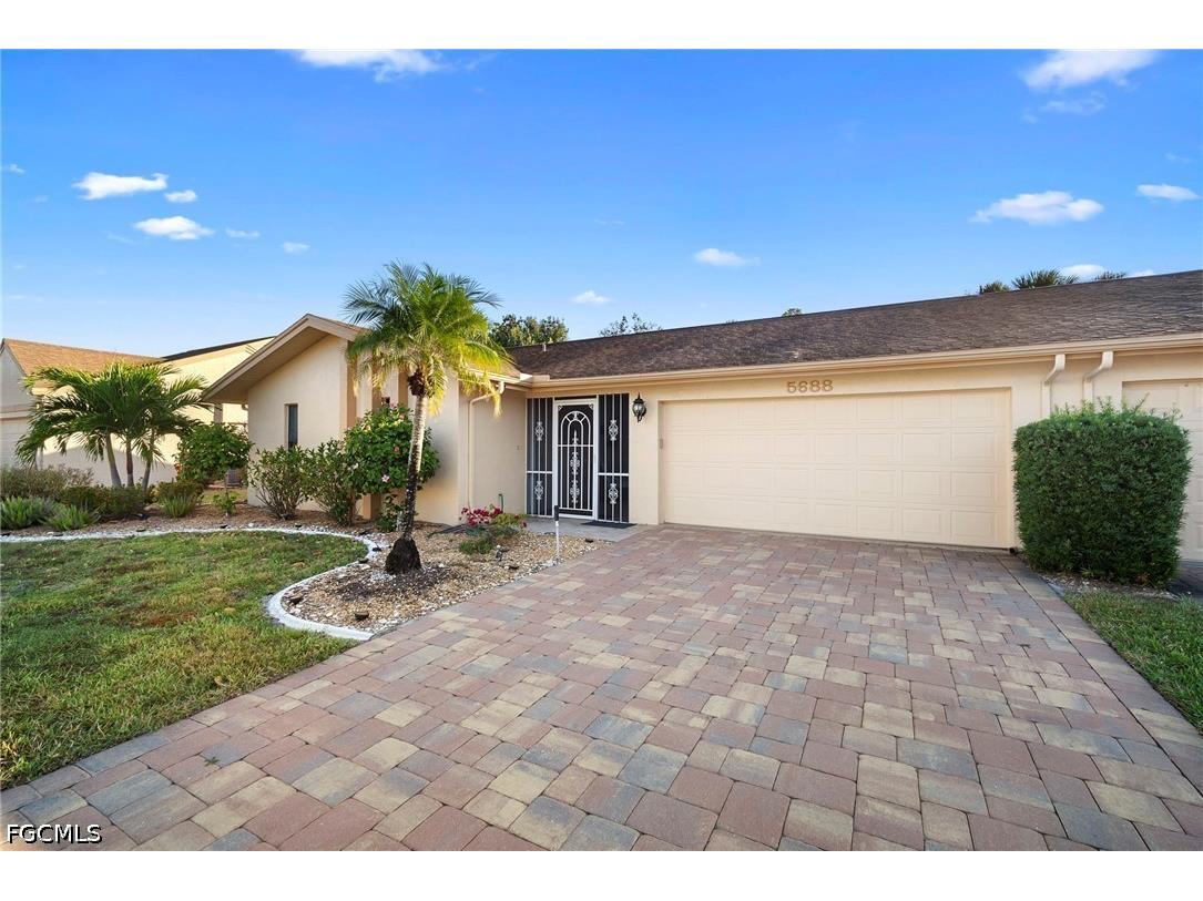 5688 Arvine Circle Fort Myers FL 33919 2026020060 image1