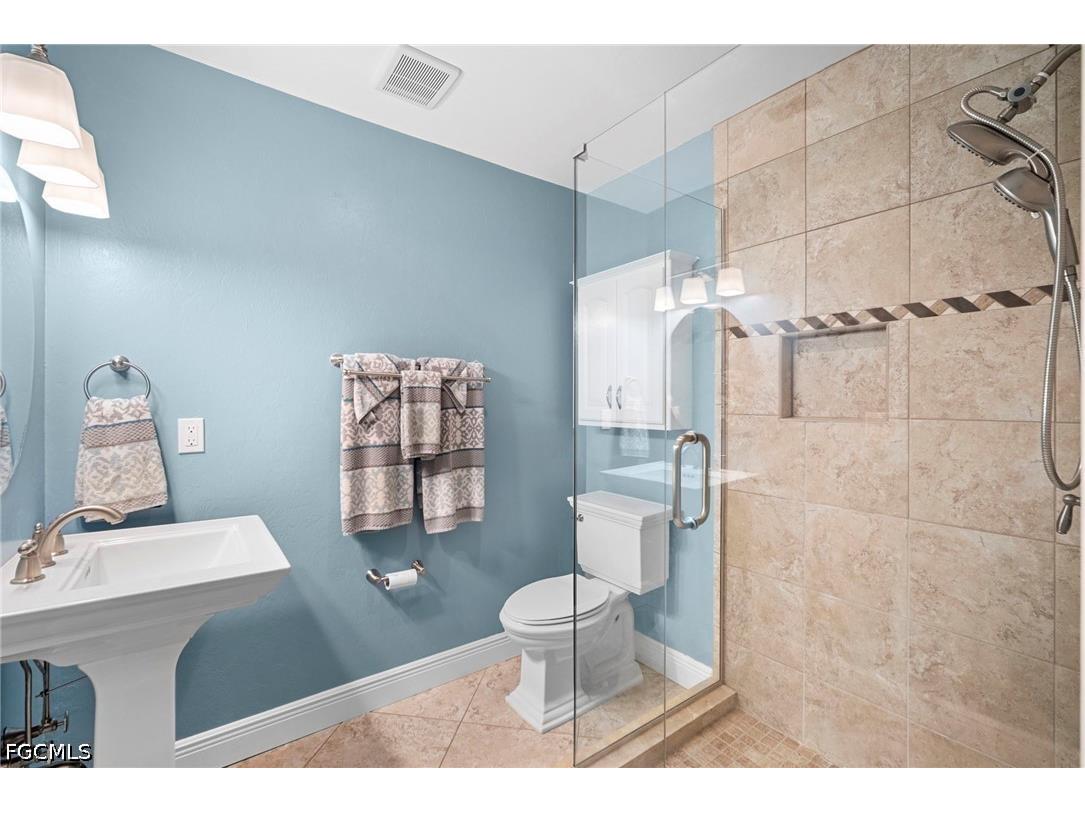 5688 Arvine Circle Fort Myers FL 33919 2026020060 image24
