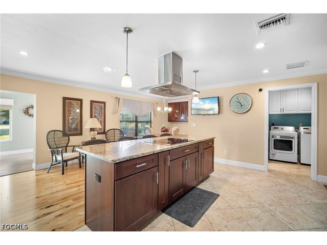 5688 Arvine Circle Fort Myers FL 33919 2026020060 image7