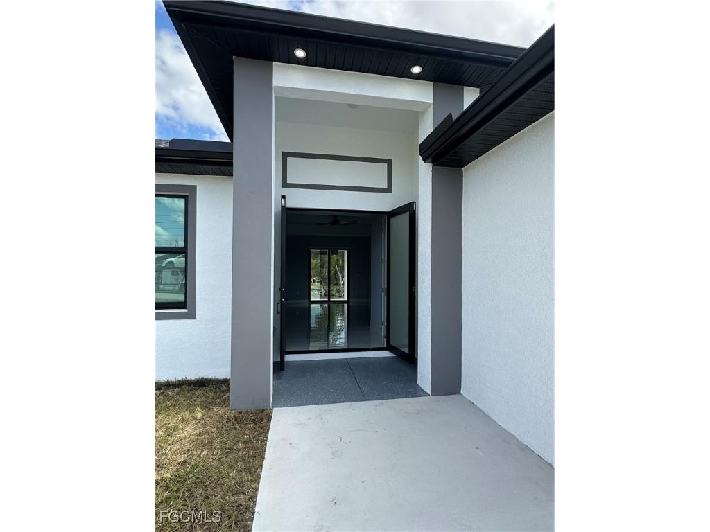 569 Bourse Circle Lehigh Acres FL 33974 2025016570 image3