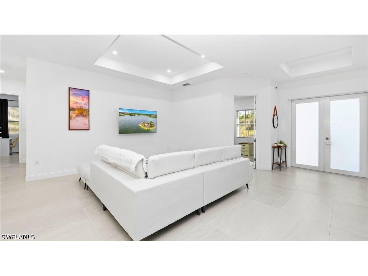 569 Desoto Boulevard S Naples FL 34117 226023678 image7