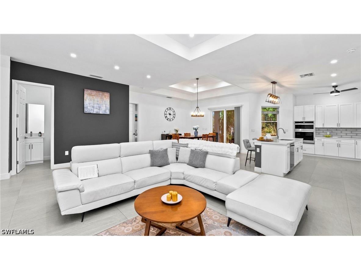 569 Desoto Boulevard S Naples FL 34117 226023678 image8