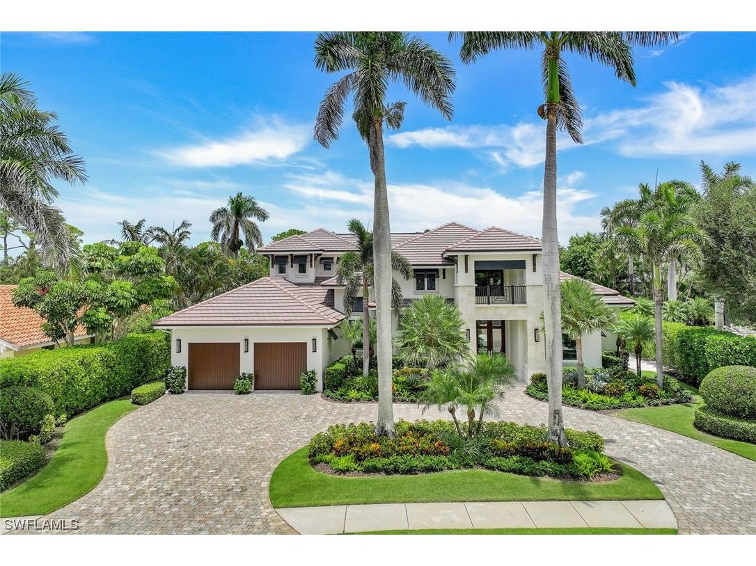 569 Neapolitan Way Naples FL 34103 223064341 image1