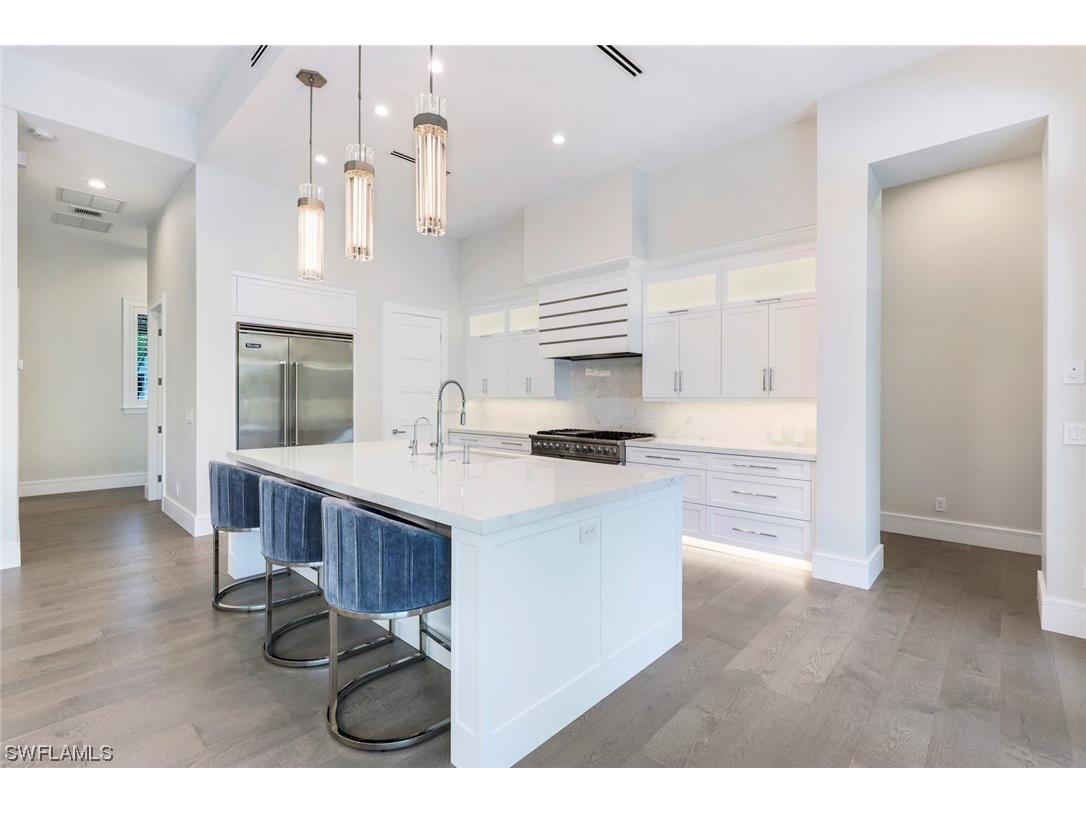 569 Neapolitan Way Naples FL 34103 223064341 image13