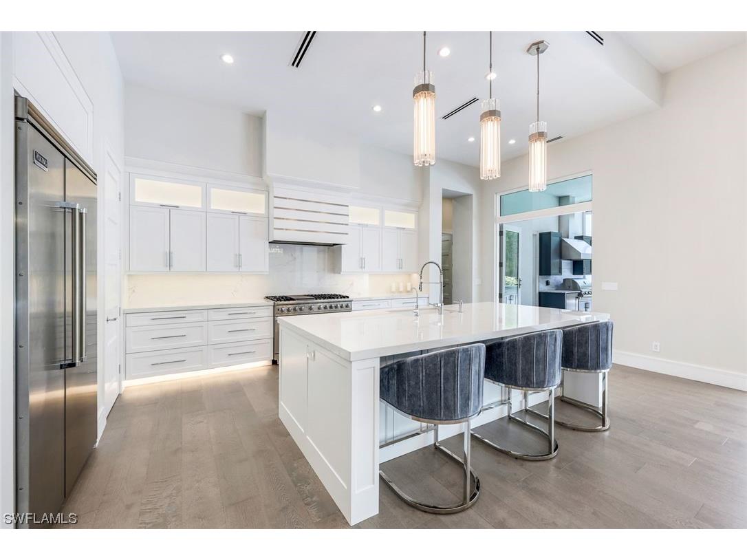 569 Neapolitan Way Naples FL 34103 223064341 image14