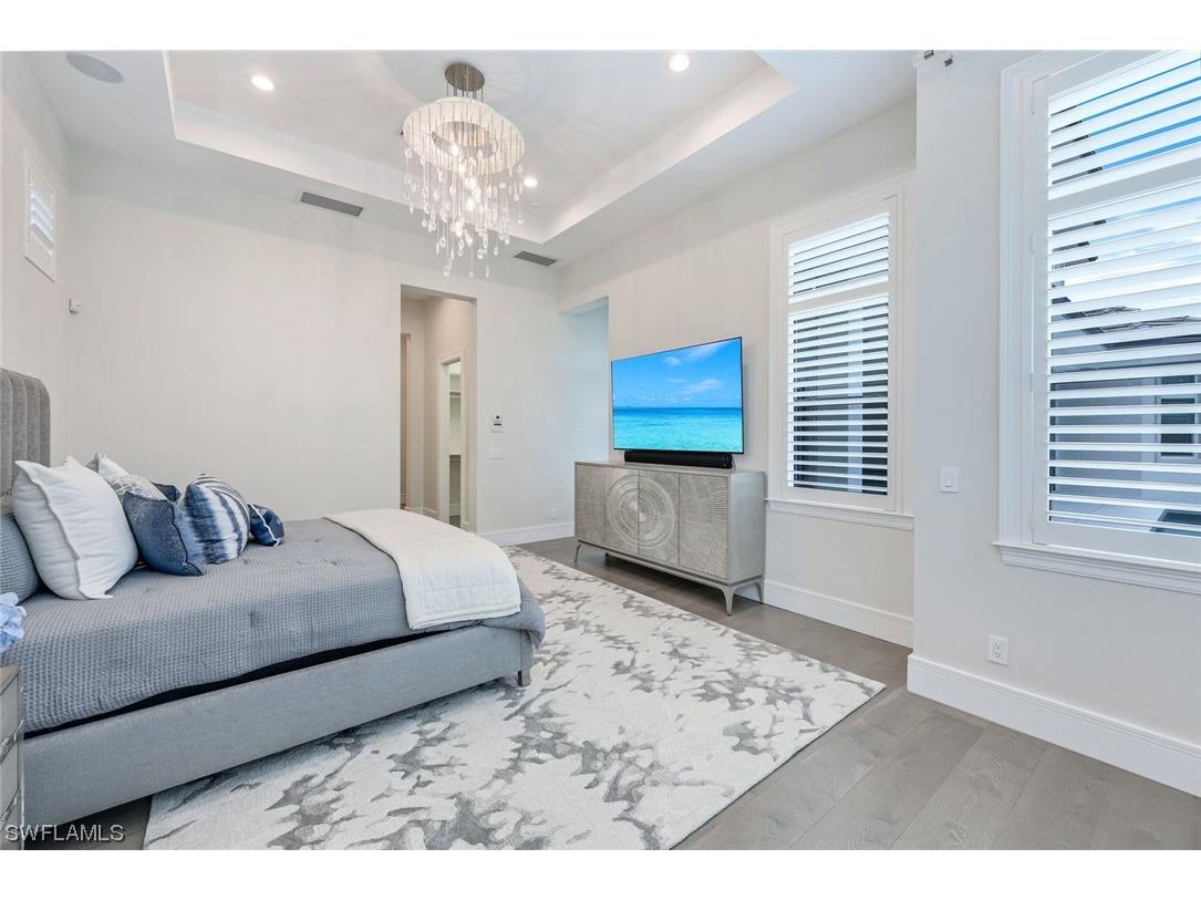 569 Neapolitan Way Naples FL 34103 223064341 image16