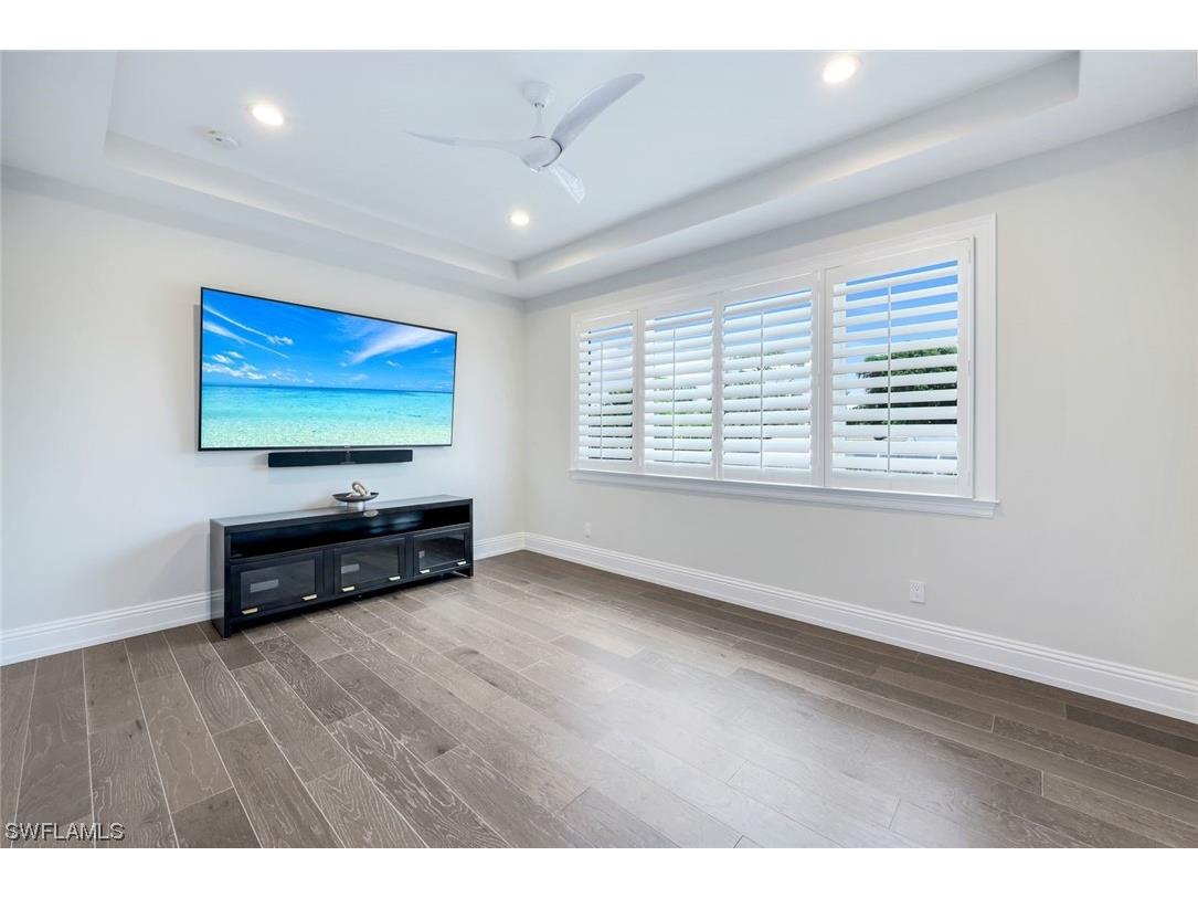 569 Neapolitan Way Naples FL 34103 223064341 image23