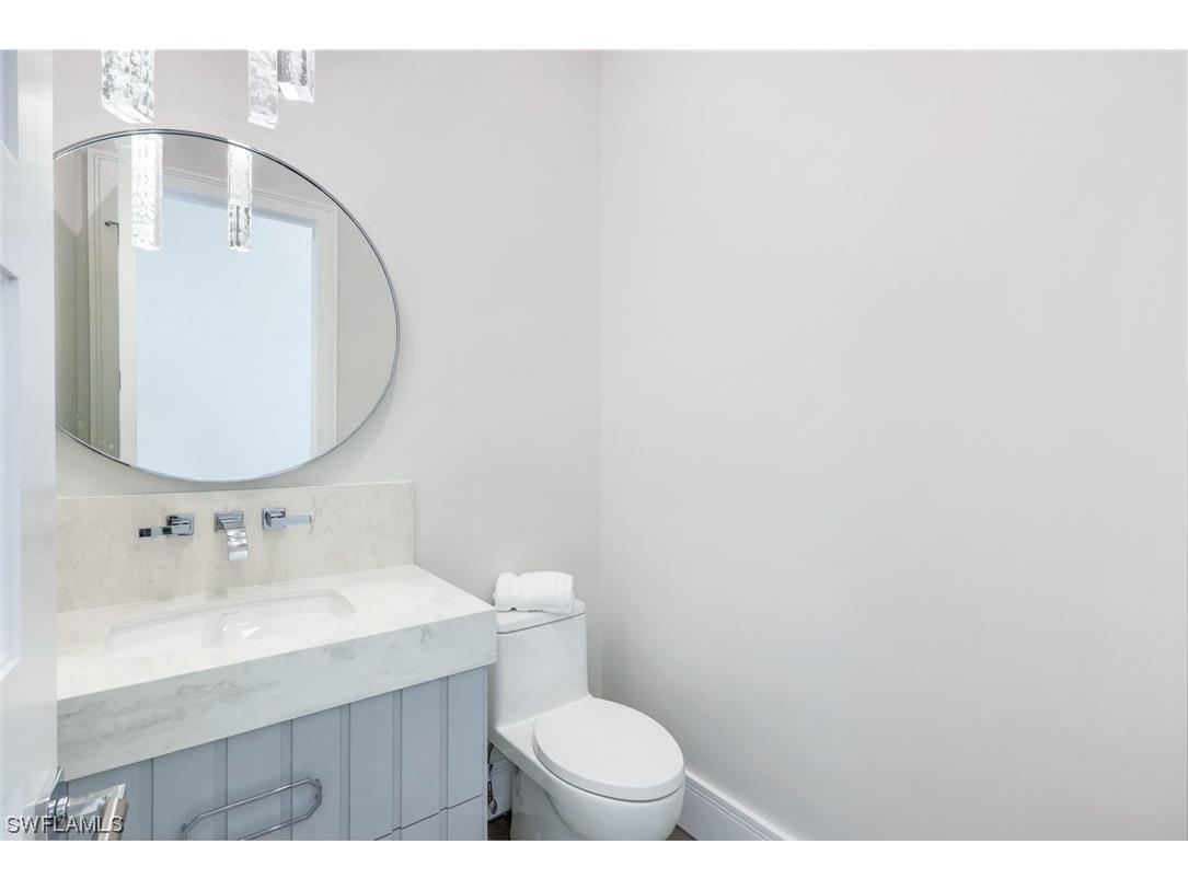 569 Neapolitan Way Naples FL 34103 223064341 image27