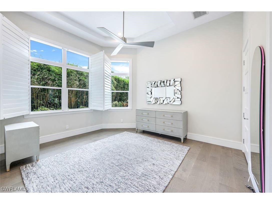 569 Neapolitan Way Naples FL 34103 223064341 image29