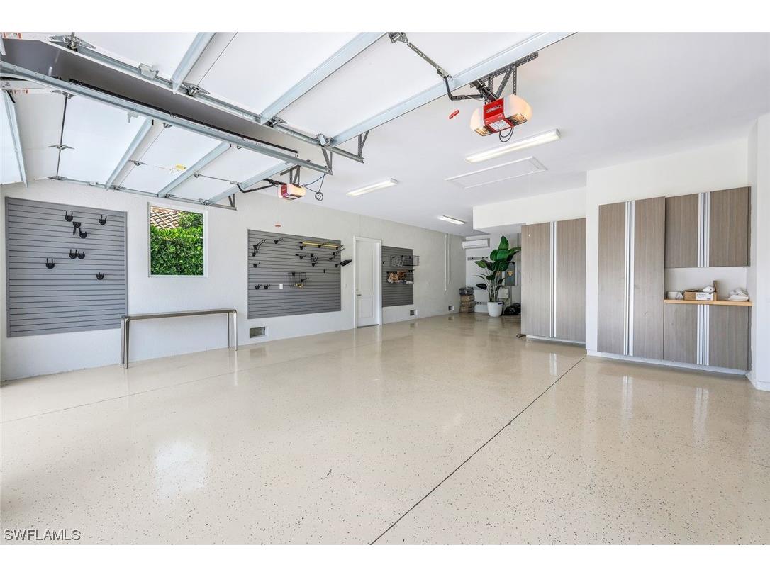 569 Neapolitan Way Naples FL 34103 223064341 image31