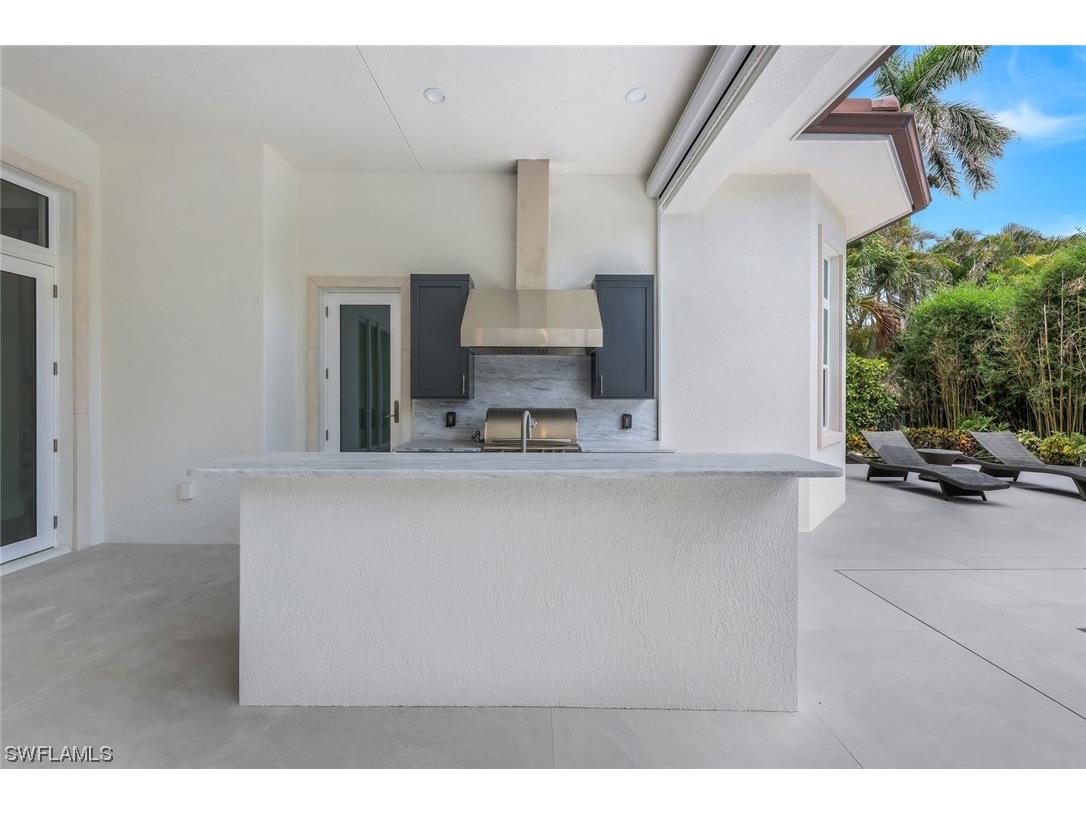 569 Neapolitan Way Naples FL 34103 223064341 image32