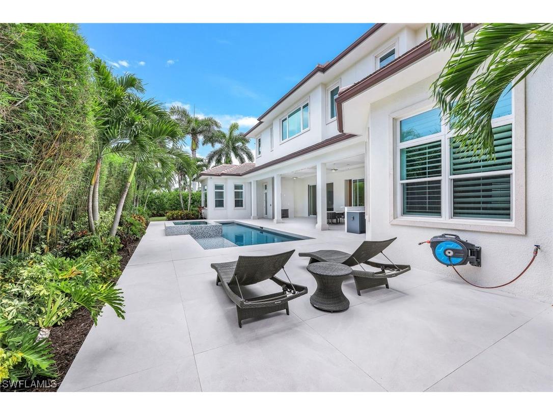 569 Neapolitan Way Naples FL 34103 223064341 image41