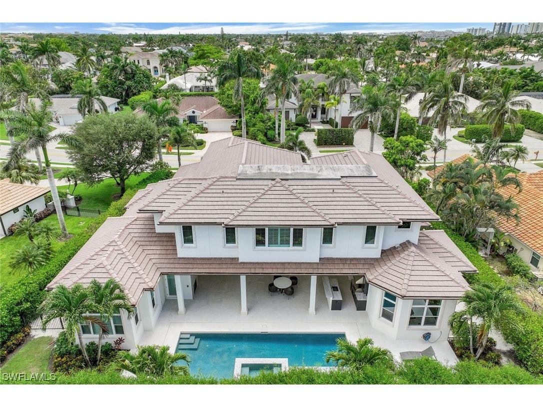 569 Neapolitan Way Naples FL 34103 223064341 image44
